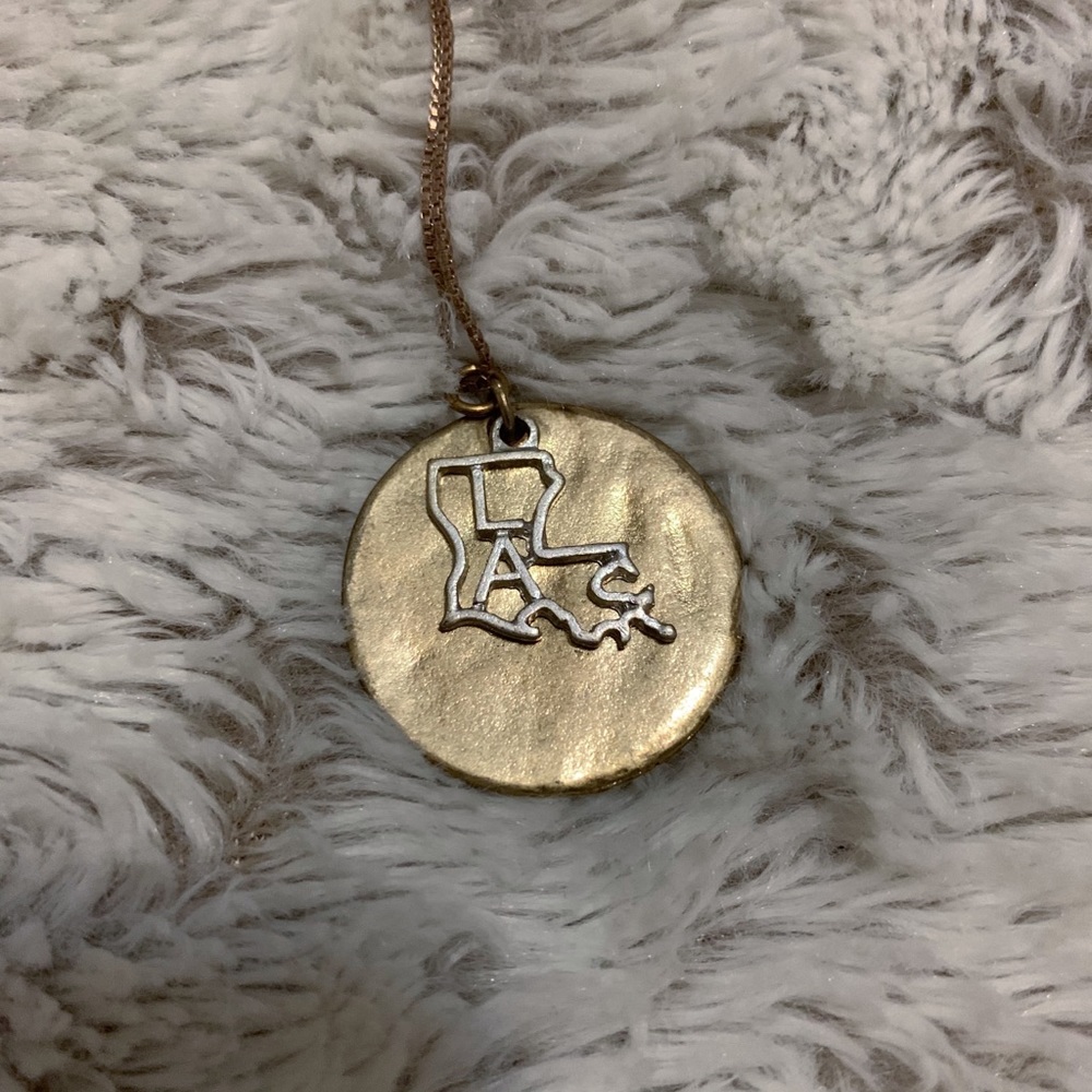gold louisiana necklace